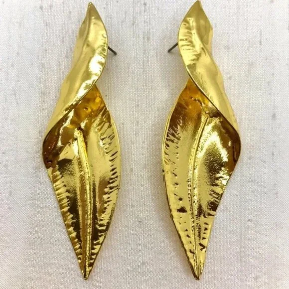 New Twisted Leaf Gold Earrings - Picture 5 of 5